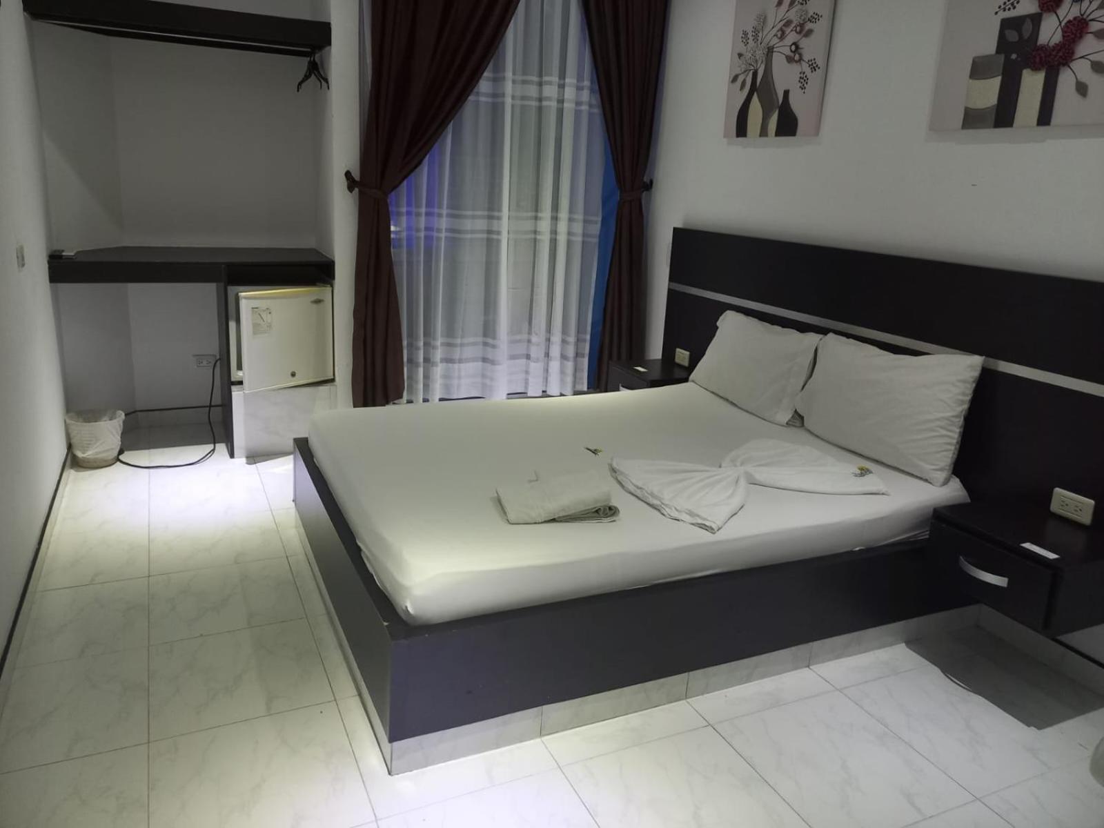 Hotel Suite Royal ميلغار المظهر الخارجي الصورة