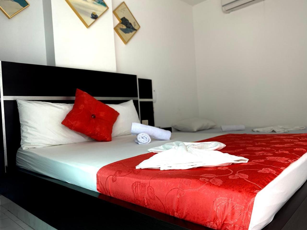 Hotel Suite Royal ميلغار المظهر الخارجي الصورة