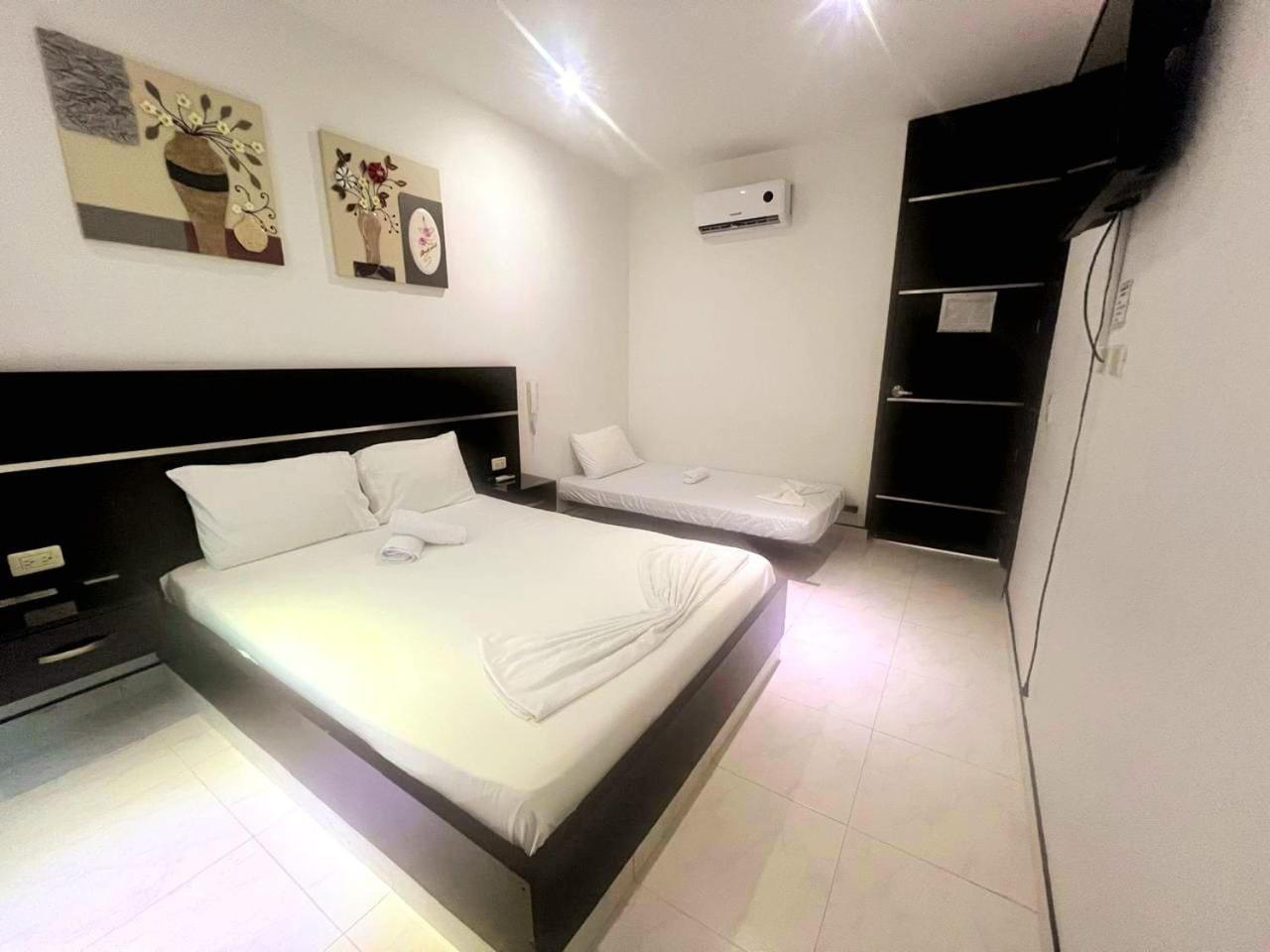 Hotel Suite Royal ميلغار المظهر الخارجي الصورة