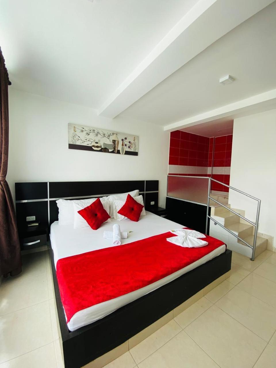 Hotel Suite Royal ميلغار المظهر الخارجي الصورة