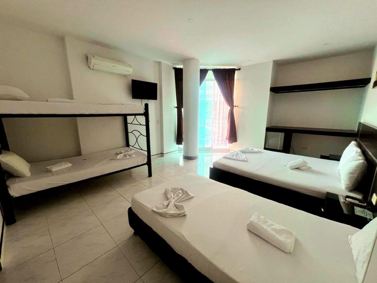 Hotel Suite Royal ميلغار المظهر الخارجي الصورة