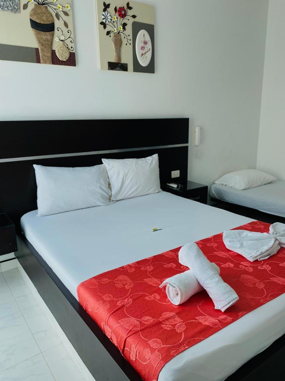 Hotel Suite Royal ميلغار المظهر الخارجي الصورة