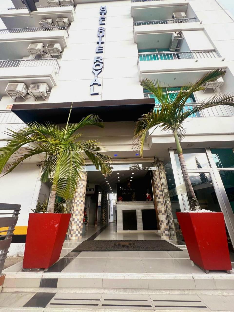 Hotel Suite Royal ميلغار المظهر الخارجي الصورة