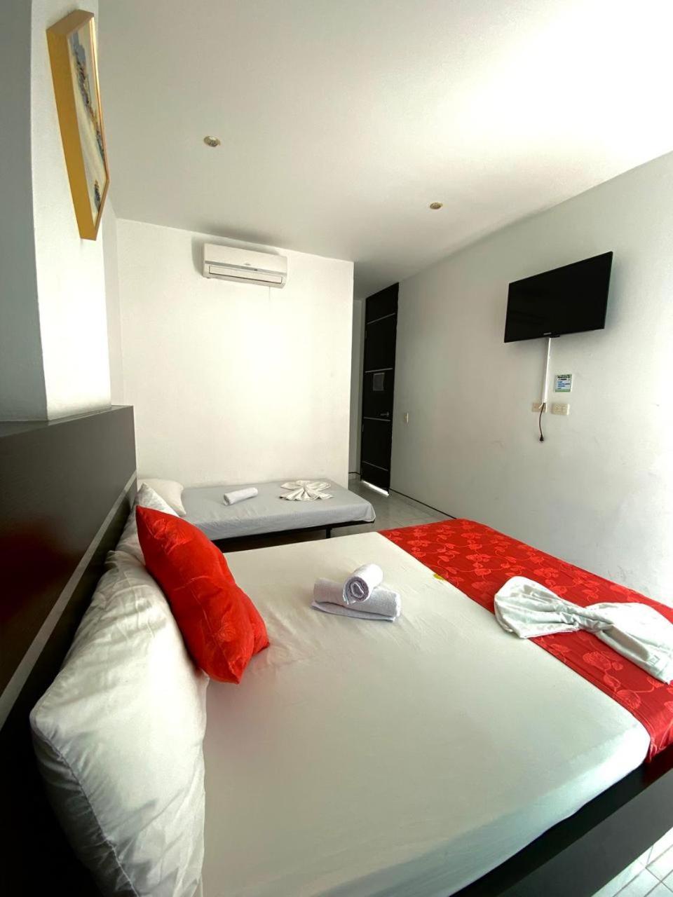 Hotel Suite Royal ميلغار المظهر الخارجي الصورة